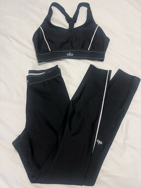 ALO Yoga Black Sports Bra & Leggings with White Piping